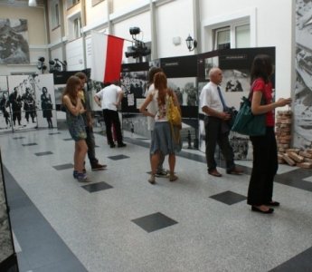Zapraszamy do oglądania dwóch wystaw w Muzeum Kultury Kurpiowskiej (ZDJĘCIA, WIDEO)