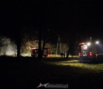 Pożar budynku w miejscowości Łazy (ZDJĘCIA)