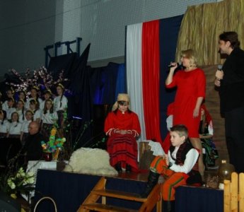 „Jak to niegdyś bywało” - czyli o tradycjach świąteczno-wiosennych w SP 10 [ZDJĘCIA]