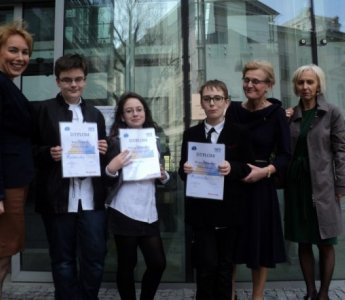 Laureaci konkursów przedmiotowych z SP Nr 10 [ZDJĘCIA]