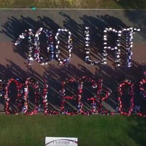 Piękna inicjatywa uczniów I LO! Happening na 100-lecie niepodległości [WIDEO]
