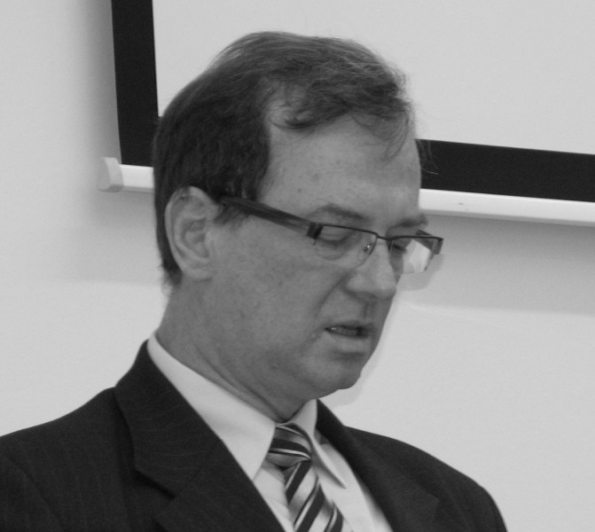 <b>Eugeniusz Wr&oacute;bel</b>