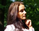 Ilona Klejnowska: Tajemnicza brunetka u boku prezesa PiS