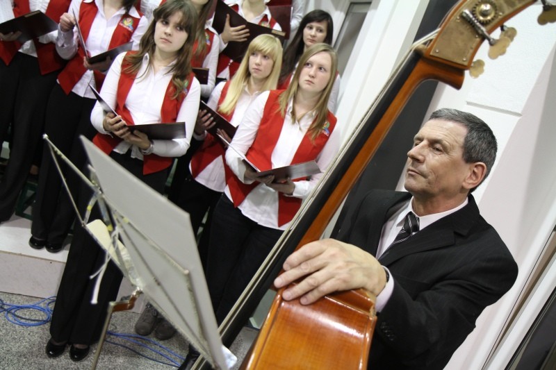 Premierę śpiewnika uświetnił koncert ch&oacute;r&oacute;w (fot. R. Dawid)