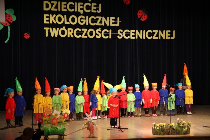 IX Przegląd Dziecięcej Ekologicznej Tw&oacute;rczości Scenicznej (fot.R.D.)
