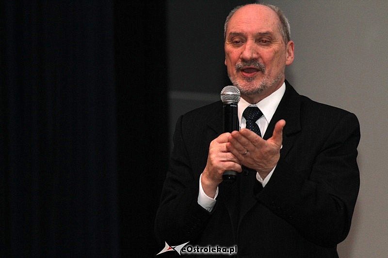 Człowiekiem roku 2010 „Gazety Polskiej” został Antoni Macierewicz (fot. eostroleka.life)