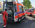 Młoda dziewczyna spadła ze schodów. Nieprzytomną przewieziono do szpitala 