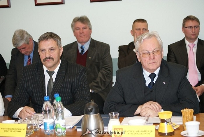 Na zdjęciu: Jerzy Grabowski (po lewej) i Ryszard Żukowski (fot. eostroleka.life) 