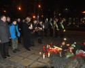 Kwiaty i znicze pod pomnikiem ofiar komunistycznego reżimu: „Niech z każdym rokiem będzie ich więcej” [VIDEO, ZDJĘCIA] 