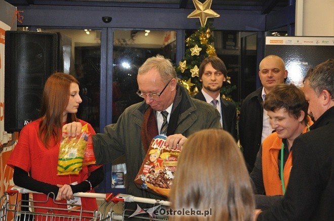 Oficjalne otwarcie Świątecznej Zbi&oacute;rki Żywności w roku 2011
