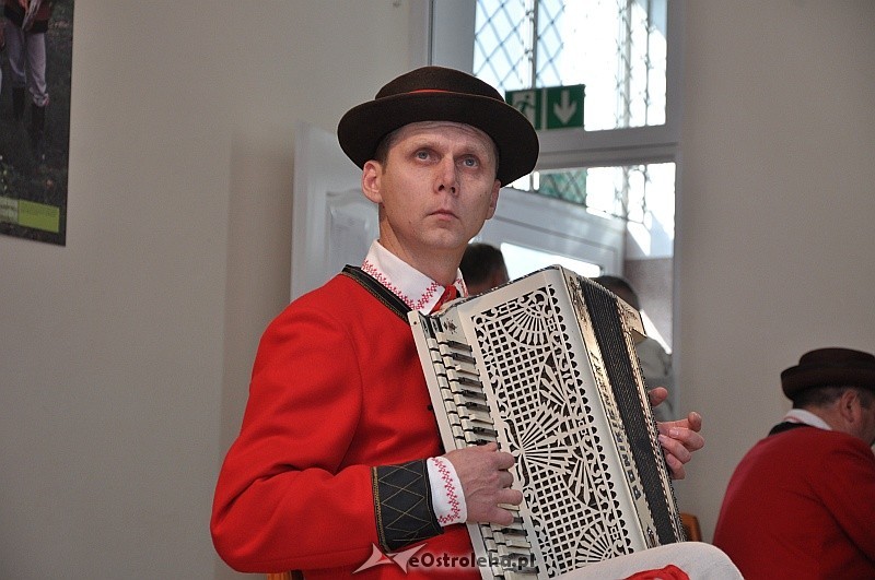 Regionalny Przegląd Harmonist&oacute;w i Skrzypk&oacute;w Ludowych „Kurpiowskie Granie” w Lelisie fot. eOstrołęka
