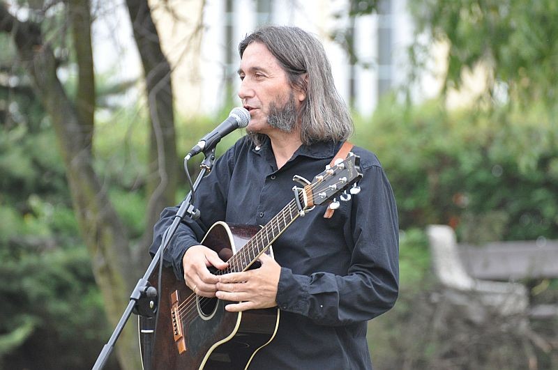 recital Jana Kondraka w ramach ArtCzwartk&oacute;w fot. eOstrołęka.pl