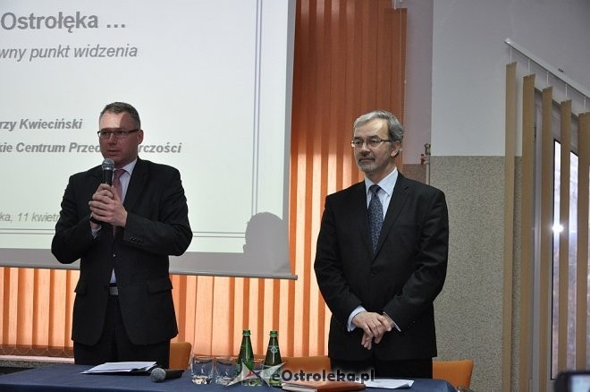 Mariusz Popielarz, Dr Jerzy Kwieciński - Pierwsze spotkanie Jaka Ostrołęka, fot. eostroleka.life