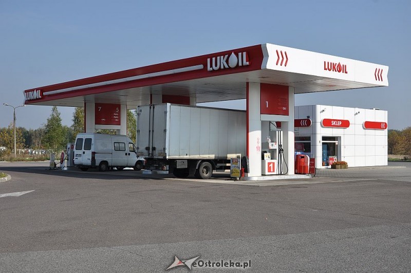 Łupem złodziei padło łącznie niemal tysiąc litr&oacute;w paliwa o łącznej wartości około 5 tys. zł., fot. eOstrołęka.pl