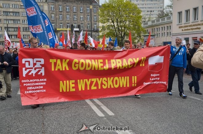  Poch&oacute;d pierwszomajowy w Warszawie w 2013 roku, fot. eostroleka.life