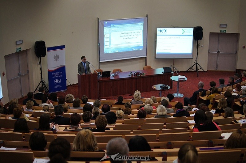 Listopadowa konferencja „Bezpieczeństwo w szkole a zagrożenia w środowisku lokalnym” fot. eostroleka.life
