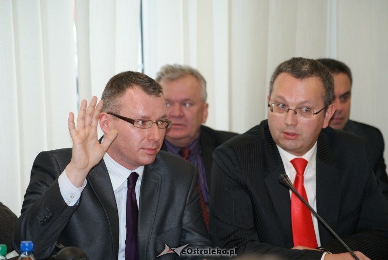 Radni PO, od lewej Mariusz Popielarz i Maciej Kleczkowski (fot. eostroleka.life)