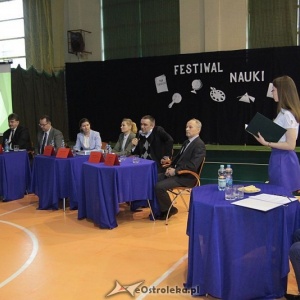 Ostrołęka: „Festiwal nauki” w Zespole Szkół Nr 5 [WIDEO, ZDJĘCIA]