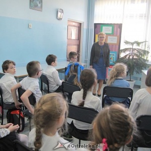 Eliminacje do Międzyszkolnego Konkursu Recytatorskiego ,,Promyk Poezji” w SP 10 [WIDEO, ZDJĘCIA]