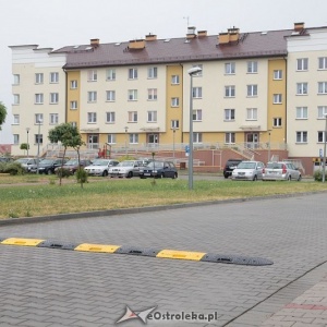 Ostrołęka: Bezpieczniej na osiedlu OTBS przy Jana Pawła [ZDJĘCIA]
