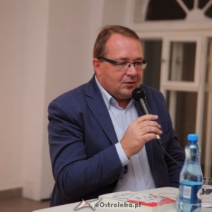 Piotr Gociek w Ostrołęce: Promocja książki „Pozamiatane. Jak Platforma Obywatelska porwała Polskę” [ZDJĘCIA]