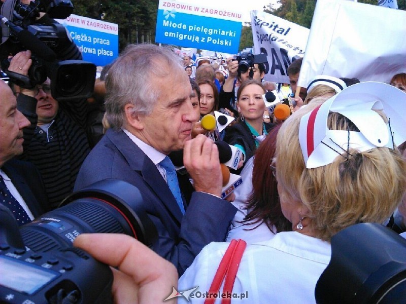 Wśr&oacute;d protestujących są także pielęgniarki z Ostrołęki, fot eOstrołęka.pl