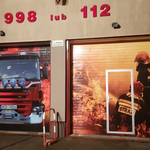 Wyjątkowe drzwi garażowe OSP Myszyniec... To trzeba zobaczyć!