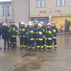 "Kurier Mazowiecki" o wyjątkowych drzwiach garażowych strażaków z Myszyńca
