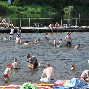 Kąpieliska na Mazowszu: gdzie można wejść do wody