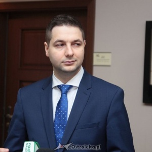 Patryk Jaki: „Koniec z odbieraniem dzieci za biedę” [WIDEO]