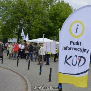 KOD z akcją informacyjną w Ostrołęce [ZDJĘCIA]