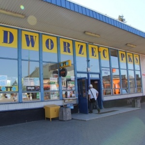 42-letni mężczyzna zmarł na dworcu w Ostrołęce