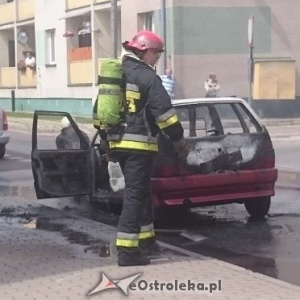 Ostrołęka: Na osiedlu Łęczysk spłonęła w nocy „osobówka”