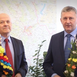 Świąteczne życzenia od Zarządu Powiatu Ostrołęckiego i Rady Powiatu w Ostrołęce [WIDEO]