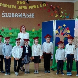 Pasowanie na ucznia w „chudkowskiej” podstawówce [ZDJĘCIA]