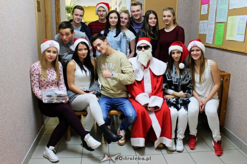 Uczniowie „czw&oacute;rki” pomagają w walce z chorobą malutkiej Zosi Kwaśniak, fot. archiwum szkoły