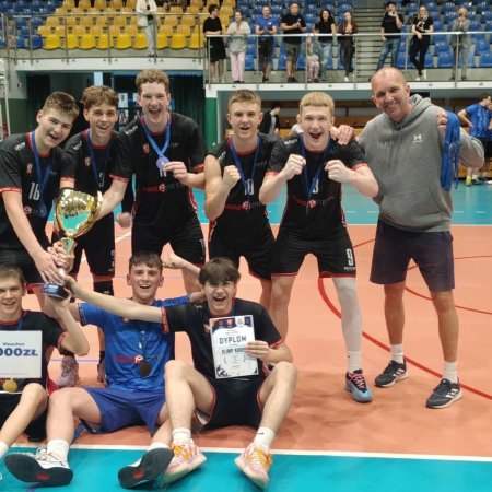 Wielki finał Amatorskiej Ligi Siatkówki w Ostrołęce! Triumf kadetów Olimpu