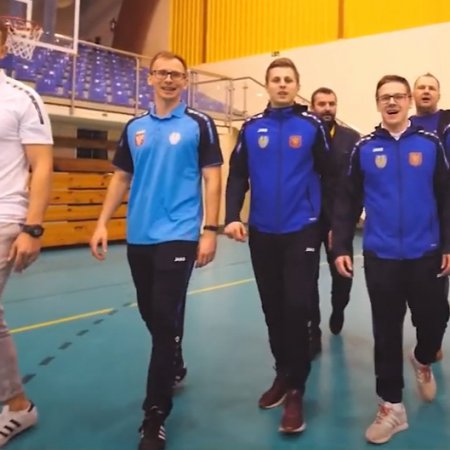 Wyjątkowe życzenia na Dzień Kobiet! (wideo)