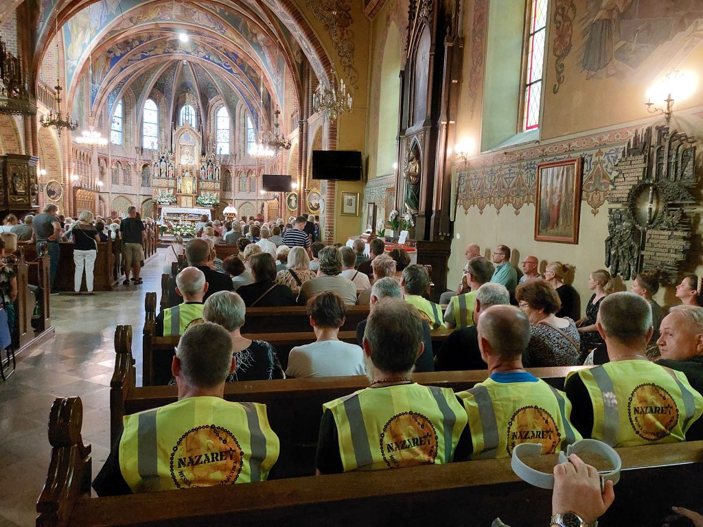 fot. Męska Grupa R&oacute;żańcowa Nazaret