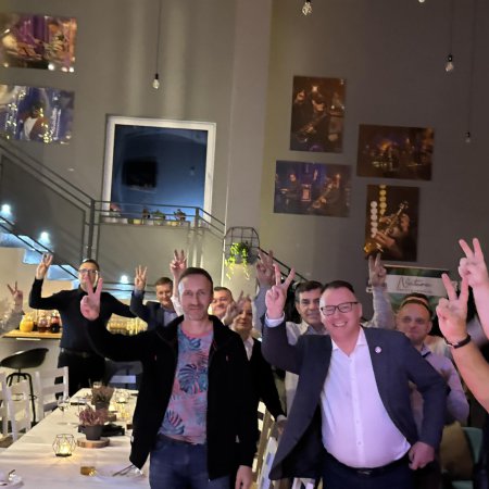 Wybory 2023: Wielka radość w sztabie Mariusza Popielarza [ZDJĘCIA]