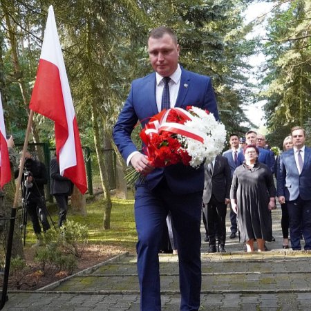 Miejskie uroczystości rocznicowe upamiętniające ofiary II Wojny Światowej [ZDJĘCIA]