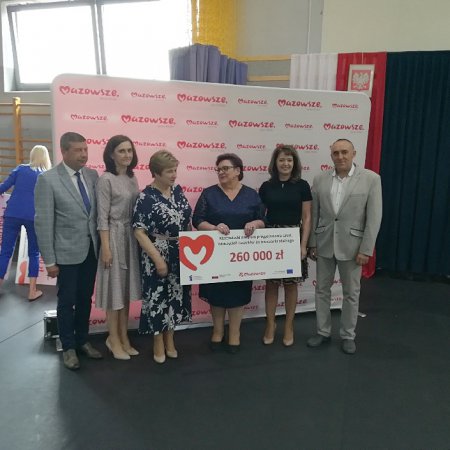 260 tys. złotych wsparcia dla ostrołęckich szkół