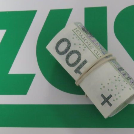 "Dobry Start" z ZUS od lipca - 300 zł na wyprawkę szkolną