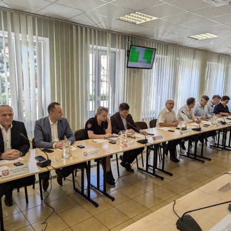 Za śmieci zapłacimy więcej. Radni przypieczętowali podwyżkę opłaty [ZDJĘCIA]