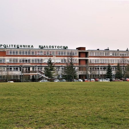 Ostrołęka górą! Marta z II LO i Kacper z III LO wygrali prestiżowy konkurs na Politechnice