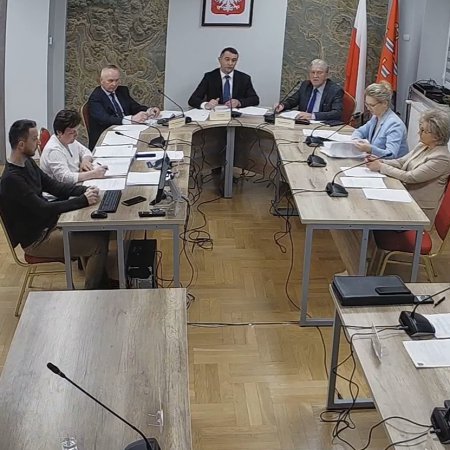 Rada gminy zaspała, skargę wnieśli mieszkańcy. NSA uchylił postanowienie komisarza wyborczego