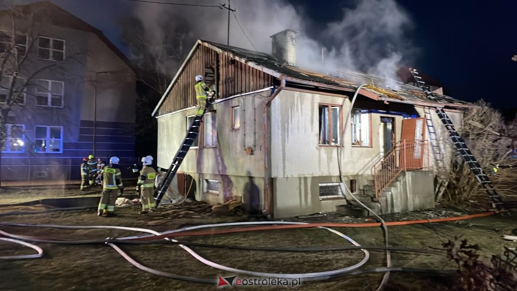 Pożar przy Dzieci Polskich, fot. eostroleka.life