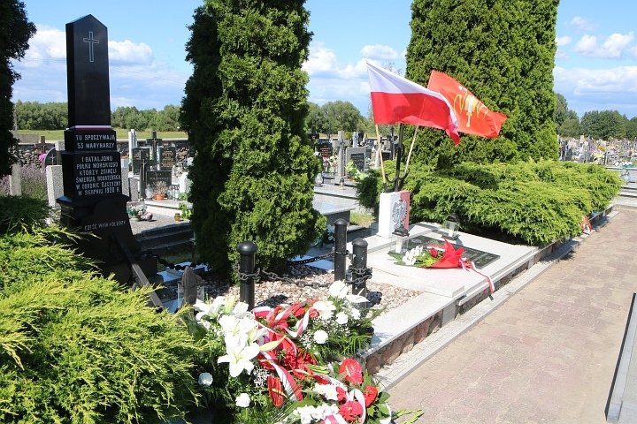 Gr&oacute;b w Rzekuniu dziś
