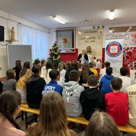 Sanepid edukuje młodzież o szczepieniach przeciw HPV