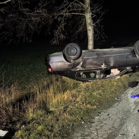 Nowe fakty o wypadku w Zawadach. Kierowca miał więcej szczęścia jak rozumu! [ZDJĘCIA]